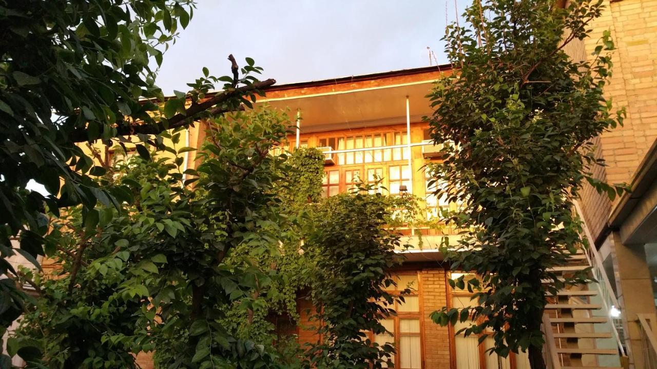 Gulnara Guesthouse Tashkent Ngoại thất bức ảnh
